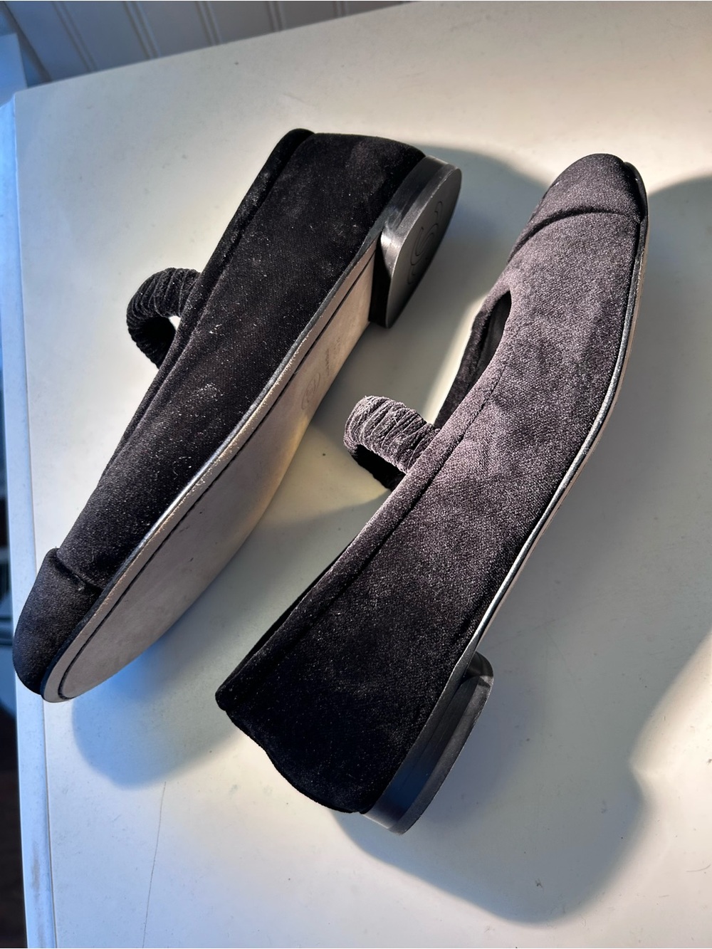CHANEL Black Velvet Elastic Topline Ballet Flatsy WORN OUTSIDE ONCE CHANEL BAG - Picture 6 of 8